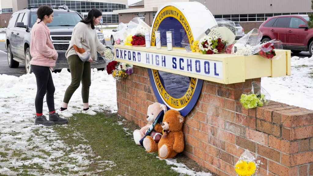 Michigan school shooting: Ethan Crumbley’s parents facing involuntary manslaughter charges