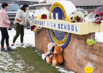 Michigan school shooting: Ethan Crumbley’s parents facing involuntary manslaughter charges